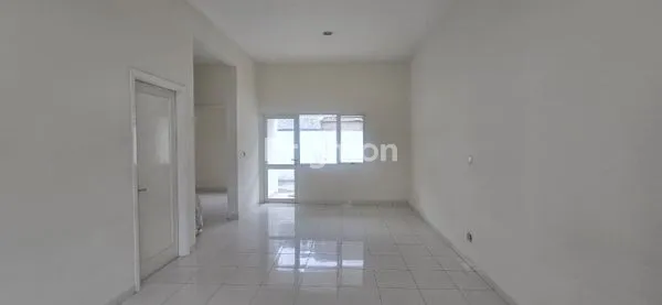 image RUMAH 1 LANTAI – 2 KAMAR TIDUR DI SUVARNA SUTERA, CLUSTER DHANA – TANGERANG (2)