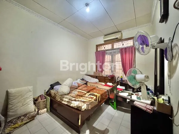 image RUMAH KOST 19 KAMAR LOKASI STRATEGIS BELAKANG MAL CENTRAL PARK DI TANJUNG DUREN (4)