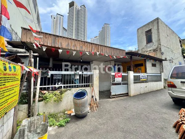 image RUMAH KOST 7 KAMAR SELALU PENUH DEKAT MAL CENTRAL PARK DI TANJUNG DUREN (1)