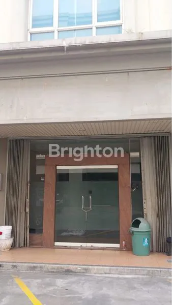 DISEWAKAN RUKO 4 LANTAI, SANGAT STRATEGIS DI BUSINESS PARK KEBON JERUK