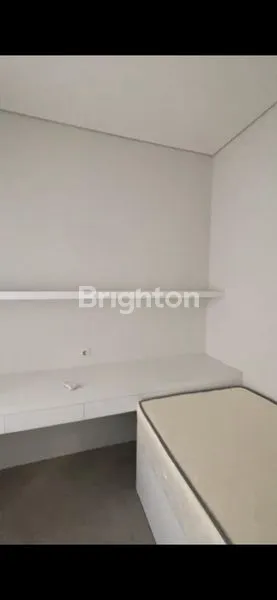 image RUMAH SIAP HUNI 2,5 LANTAI BSD (4)