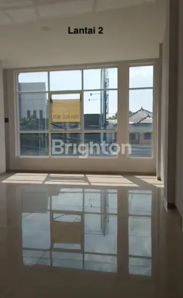 image RUKO STRATEGIS 3 LANTAI HADAP BARAT UNGARAN (3)