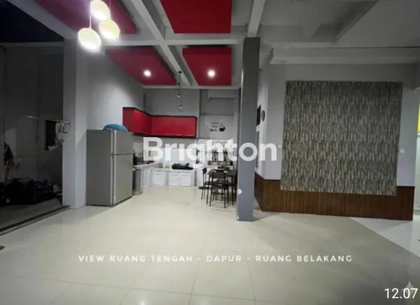 image DIJUAL RUMAH 3 LANTAI FULLFURNISH TENGAH KOTA BERNUANSA MINIMALIS LOKASI DALAM PERUMAHAN WIKA AMAN NYAMAN HARGA NEGO (6)