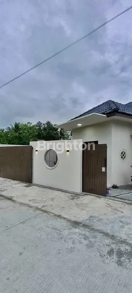 image RUMAH CLASIK MINIMALIS (2)