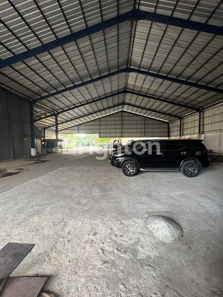 image GUDANG LUAS 1200M² AREA PINANG DEKAT CILEDUG, JOGLO DAN GREENLAKE LETAK STRATEGIS (2)