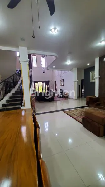 image RUMAH 2 LANTAI DI KOTA WISATA CIBUBUR  (5)