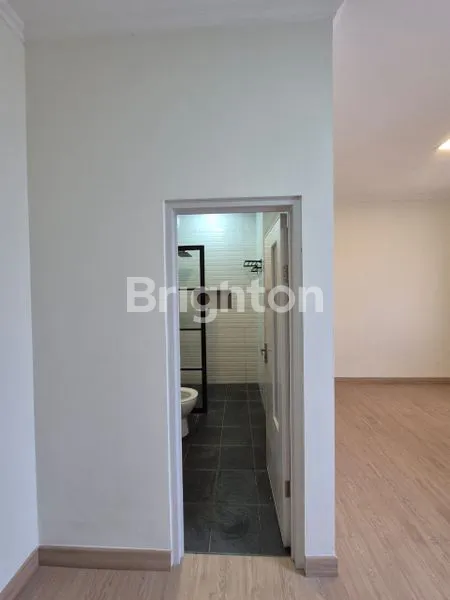 image JARANG ADA RUMAH BRAND NEW,  BISA BUAT USAHA KOS ELITE DIKELAPA GADING ATAU UNTUK KELUARGA BESAR DENGAN KAMAR BANYAK. (6)