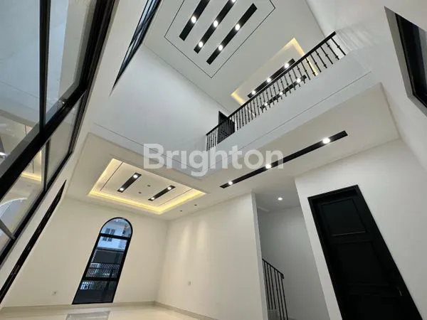 image RUMAH 2 LANTAI LOKASI STRATEGIS DEKAT MERR GUNUNG ANYAR UPN RUNGKUT PONDOK CHANDRA  (3)