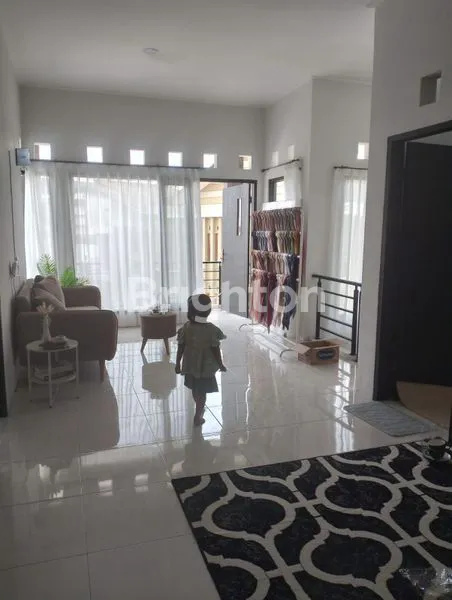 image RUMAH 2 LT UNT TEMPAT TINGGAL DAN USAHA (2)