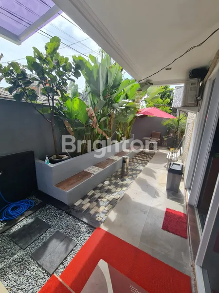 image DIJUAL RUMAH MODERN 3 LANTAI DI JATIBENING BARU (6)