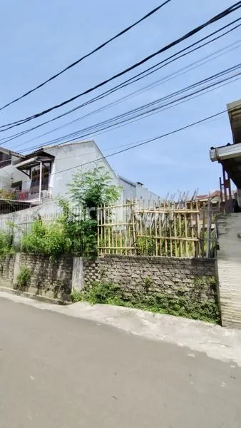 PERUMAHAN TAMAN MERUYA ILIR TANAH KAVLING MERUYA UTARA - KEMBANGAN JAKARTA BARAT UKURAN 10X30 HADAP SELATAN DALAM KOMPLEK ROW JALAN 2 MOBIL