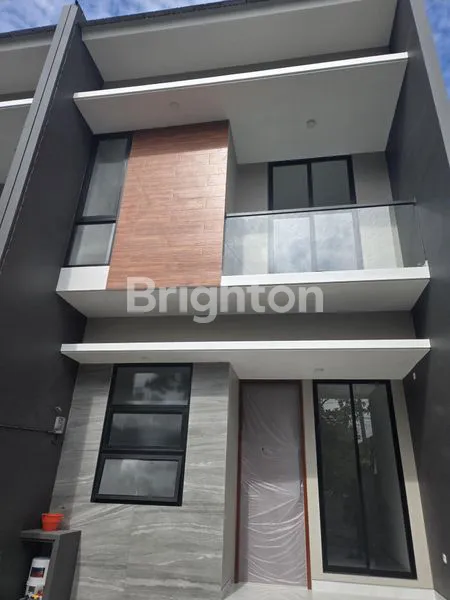 image NEW GRESS MODERN MINIMALIS BARUK 2 LANTAI WITH INNER GARDEN (1)