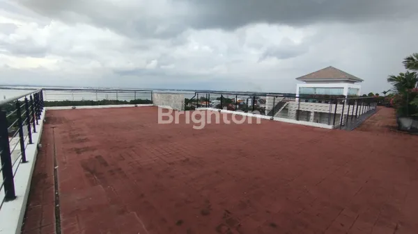 PREMIUM SKY BAR LANTIS 4 - VIEW SAMUDERA & JALAN TOL BALI DI ATAS LAUT