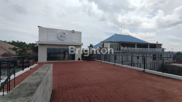 image PREMIUM SKY BAR LANTIS 4 - VIEW SAMUDERA & JALAN TOL BALI DI ATAS LAUT (2)
