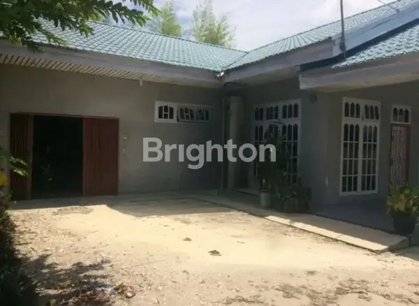 image RUMAH HOOK 675 M² DI JL. DAHLIA, SUKAJADI – TEPI JALAN UTAMA (5)