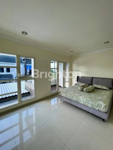 image RUMAH MEWAH 2 LANTAI PURI GALAXY, SURABAYA TIMUR. DEKAT ARAYA - KAMPUS ITS | HANG TUAH - RAYA ARIEF RAHMAN HAKIM - KERTAJAYA INDAH - PAKUWON CITY - GALAXY MALL - DLL. (6)