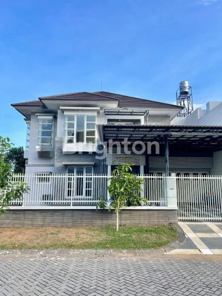 image RUMAH MEWAH 2 LANTAI PURI GALAXY, SURABAYA TIMUR. DEKAT ARAYA - KAMPUS ITS | HANG TUAH - RAYA ARIEF RAHMAN HAKIM - KERTAJAYA INDAH - PAKUWON CITY - GALAXY MALL - DLL. (1)