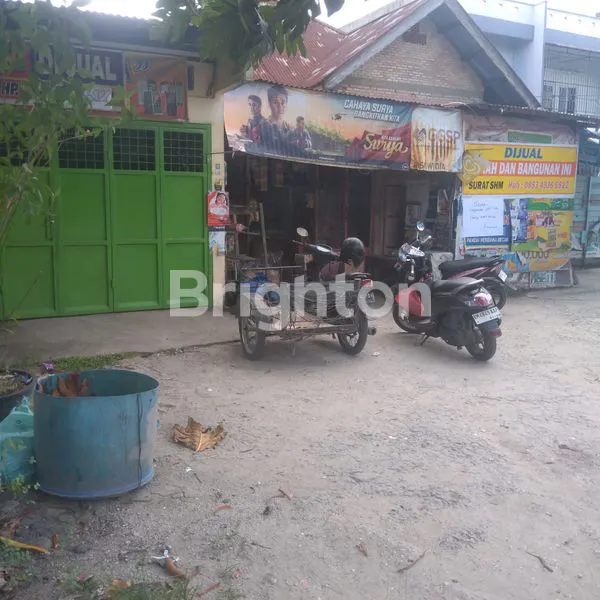 RUMAH LUAS 230M² DENGAN LAHAN 450M² DI JL. PESANTREN