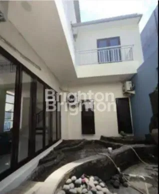 image RUMAH TINGGAL 2 LANTAI SEMI FURNISHED SIAP HUNI DITENGAH KOTA DENPASAR LOKASI STRATEGIS DEKAT DENGAN MALL,SEKOLAH,RS ,DAN TEMPAT KULINERAN DI AREA RENON DENPASAR SELATAN  (3)