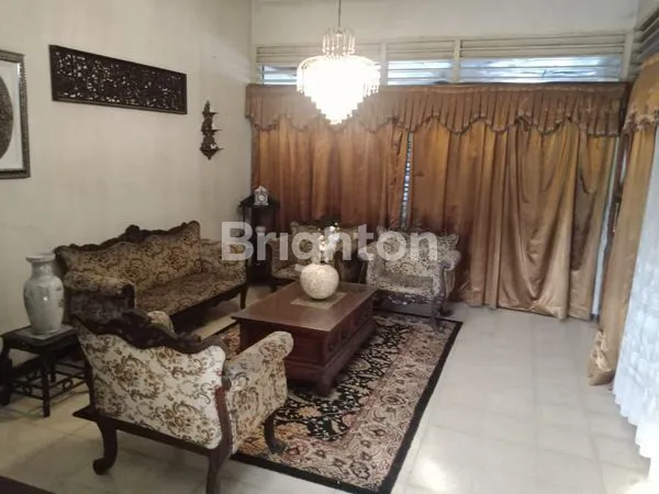 image RUMAH CLASSIC DI JALAN KI AGENG MANGIR SOLO KOTA (3)