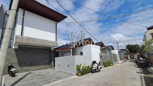 image VILLA BARU ONE GATE SISTEM DI SANUR (1)