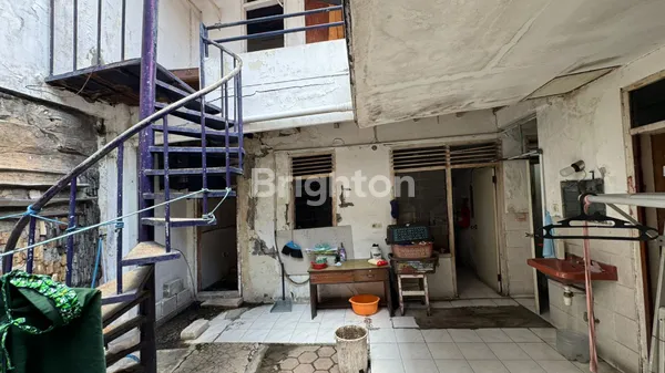 image RUMAH HITUNG TANAH DI TENGGILIS SURABAYA TIMUR  (4)