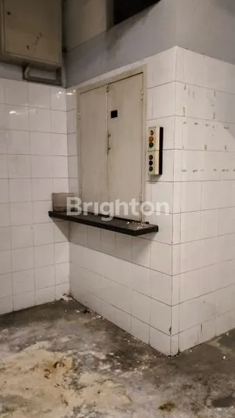 image GAS POL RUKO 3 LANTAI SIAP HUNI DI JALAN MAJAPAHIT (4)