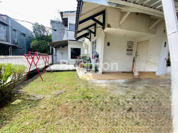 image JUAL RUMAH 1,5 LANTAI, LUAS, DI HOOK, LOKASI STRATEGIS (2)