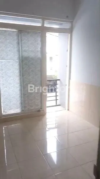 image DISEWAKAN PARK RESIDENCE  SIAP HUNI, TAMAN SURYA 5, JAKARTA BARAT (2)