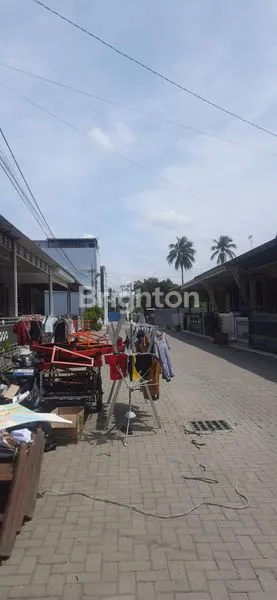 image BANTING HARGA RUMAH MEWAH DI KOMPLEK BRAHRANG. 3 KT & SHM 700 JT (8)