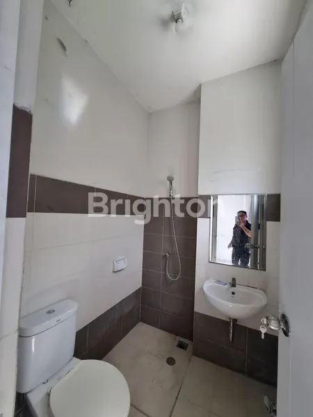 image RUKO  2 LANTAI  DI COMMPARK KOTA WISATA (6)