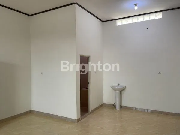 image INVESTASI IDEAL! RUMAH PINGGIR JALAN 2 KAVLING DI CIBITUNG – SIAP USAHA\N\N (7)