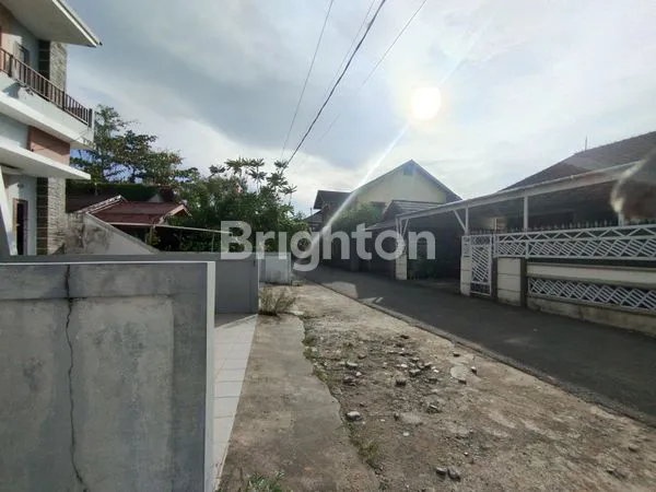 image DIJUAL RUMAH HIDDEN GEMS AREA STRATEGIS DI PUSAT KOTA YANG TENANG (2)