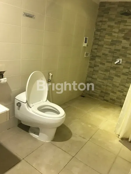 image BANGUNAN EX HOTEL SPRING HILL DI ALO TANIS PUNCAK WARINGIN LABUAN BAJO NUSA TENGGARA TIMUR (3)