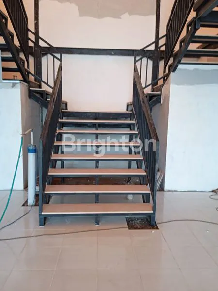 image LEASED 10 TAHUN  GUDANG + 2 KAMAR  LOKASI  STRATEGIS DENPASAR BARAT (3)