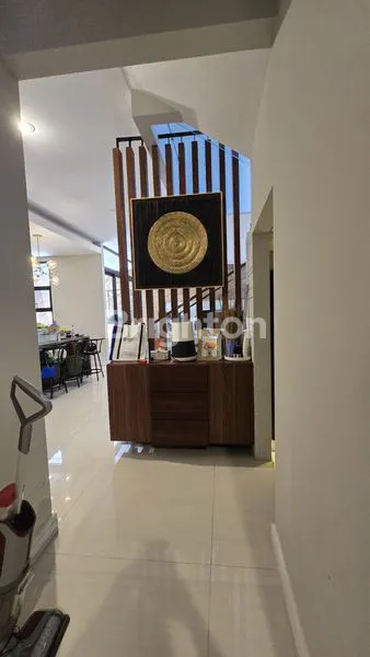 image RUMAH MEWAH LT 240 DI GALAXY BUMI PERMAI (7)