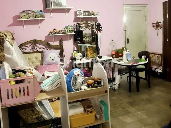 image RUMAH TOMANG COCOK DIBANGUN TEMPAT TINGGAL DAN USAHA LAINNYA SEPERTI RUMAH KOST DI JAKARTA BARAT (8)