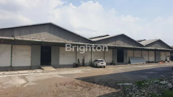 image GUDANG SIAP PAKAI DI RAYA MARGOMULYO. LANGKA, LOKASI BEBAS BANJIR (3)