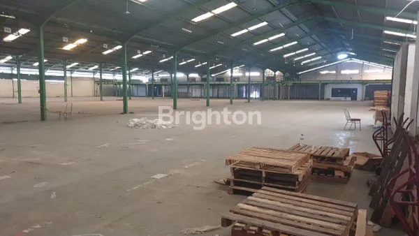 image GUDANG SIAP PAKAI DI RAYA MARGOMULYO. LANGKA, LOKASI BEBAS BANJIR (1)