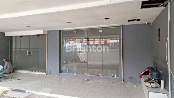 image TEMPAT USAHA SUPER STRATEGIS  SELANGKAH KE RAYA DIPONEGORO & RAYA DARMO (1)