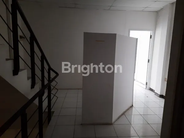 image RUKO 3 LANTAI COCOK UNTUK PERKANTORAN MODERN DAN USAHA STRATEGIS DI TANGCITY MALL TANGERANG (4)