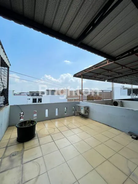 image RUMAH MINIMALIS 2,5 LANTAI SIAP HUNI – KOMPLEK KRAKATAU MINIMALIS, JL. SETIA JADI MEDAN (7)