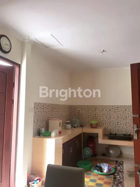 image RUMAH MODERN SIAP HUNI DI BALIKPAPAN BARU (8)