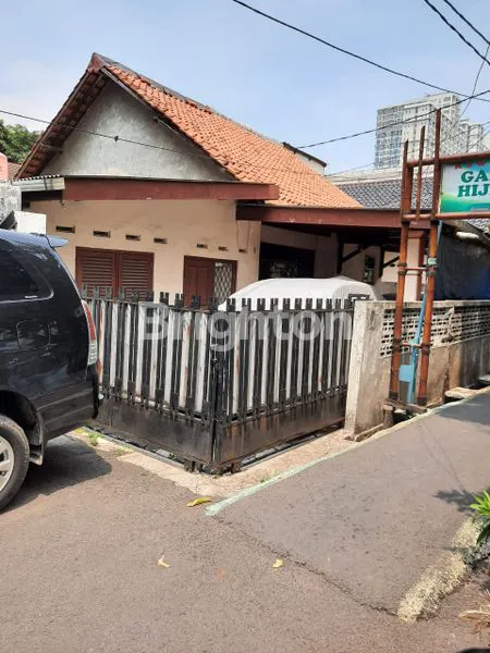 image RUMAH TUA HITUNG TANAH,LETAK STRATEGIS ,MENTENG( DEKET TUGU PROKLAMASI),JAKARTA PUSAT. (1)