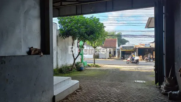 image GUDANG & TOKO STRATEGIS DI PAKIS, DEKAT TOL (3)