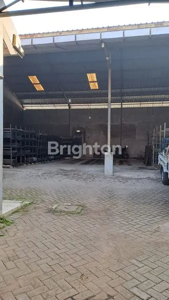 image GUDANG & TOKO STRATEGIS DI PAKIS, DEKAT TOL (5)