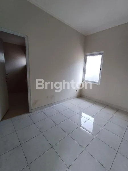 image RUMAH 2 LT  DI NEBRASKA, KOTA WISATA CIBUBUR (8)