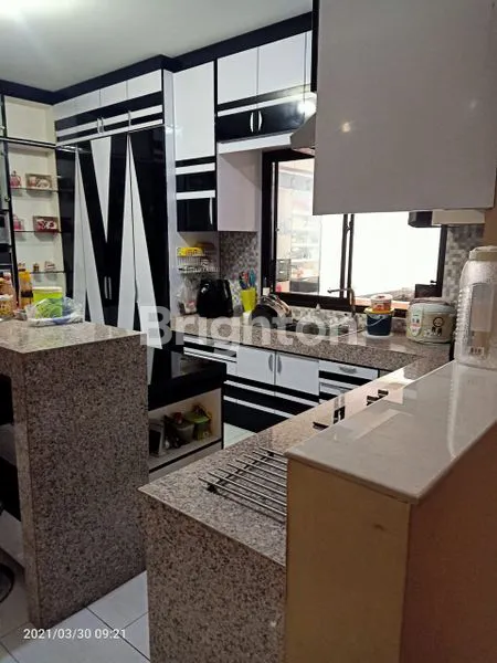 image RUMAH 2 LANTAI DI SEBERANG LIVING WORLD KOTA WISATA CIBUBUR (3)