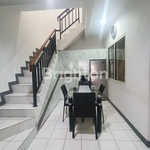 image RUMAH SEMI FURNISHED 1,5 LANTAI SIAP HUNI (6)