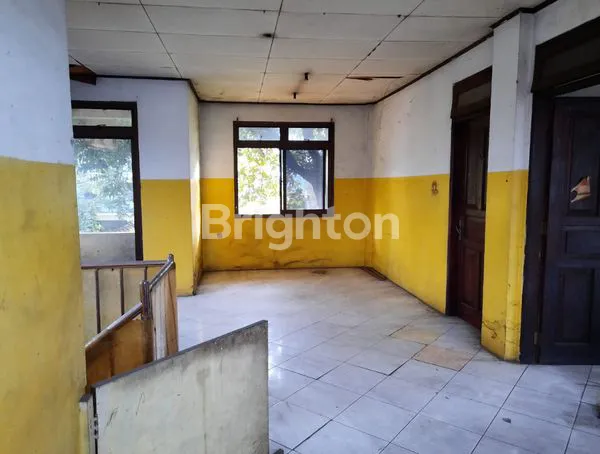 image RUMAH DAN TANAH DI JAKASAMPURNA, BEKASI (2)